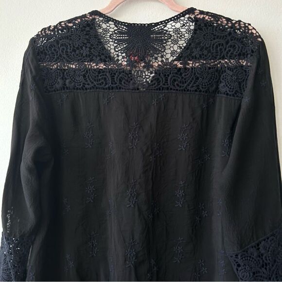 Johnny Was Top Embroidered Crochet Lace Tunic - Picture 7 of 9